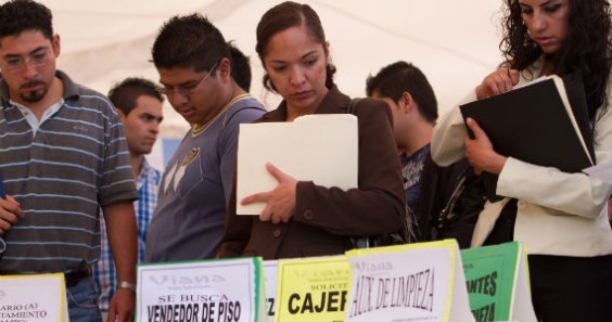 En busca de una oportunidad. Foto: Cuartoscuro 