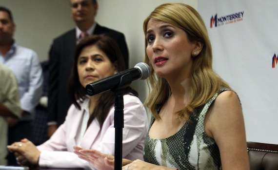 Ala Alcaldesa de Monterrey, Margarita Arellanes se le ha señalado por hacer viajes en aviones privados y la construcción de una casa con valor de 20 mdp. Foto: Cuartoscuro