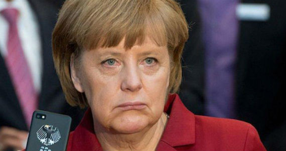 La canciller de Alemania, Angela Merkel ha tenido que salir al paso ante la debacle económica en el país. Foto: Efe