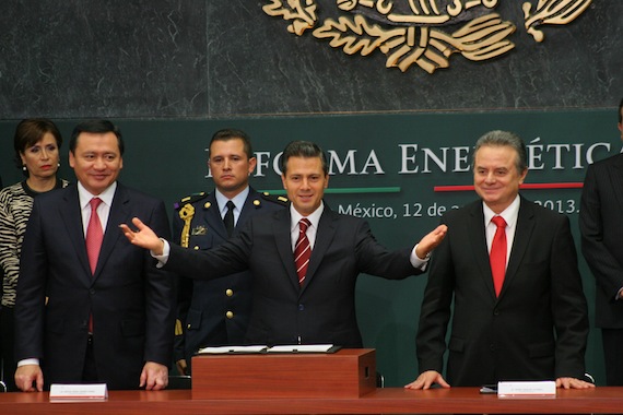 Las metas de Peña Nieto son inalcanzables, coincide estudio de la prestigiosa Universidad y perredistas. Foto: Francisco Cañedo, SinEmbargo