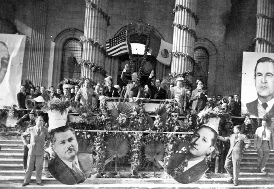 Franklin D. Roosevelt y Manuel Ávila Camacho en la ciudad de Monterrey en 1943