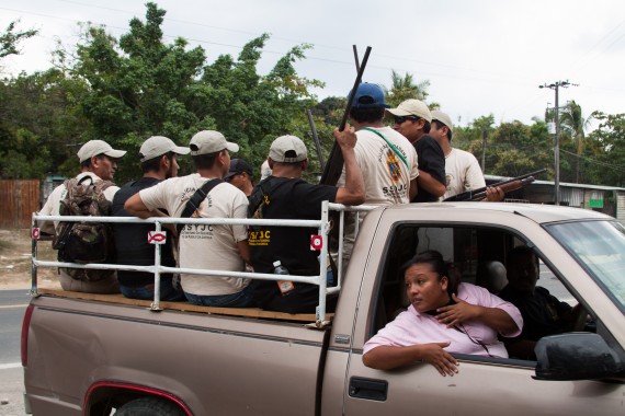 Párroco Mario Campos  creador de la Policía Comunitaria en La Montaña, Guerrero. Foto: Antonio Cruz, SinEmbargo