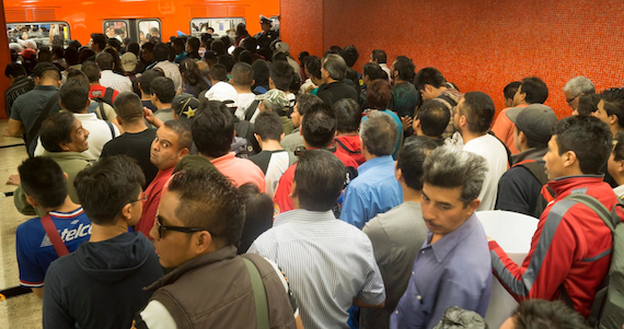 Asambelistas prometen que lso primeros cambios que traerá la ley se verán reflejados en el Metro. Foto: Cuartoscuro