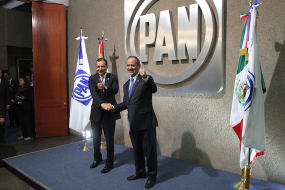 Madero y Cordero previo al único debate rumbo a la dirigencia panista. Foto: Antonio Cruz, SinEmbargo.