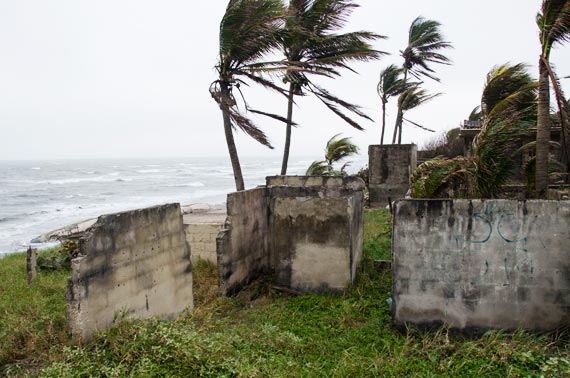 Playa abandonada