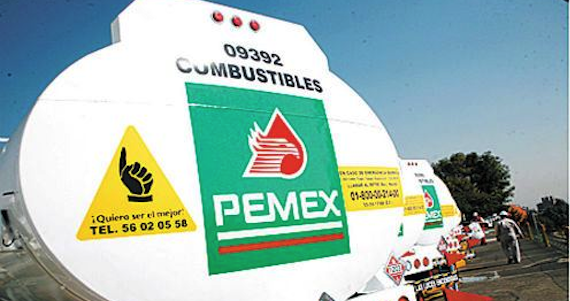 Especialistas consideran es obligatorio invertir cuanto antes en Pemex para recuperar los ingresos perdidos por la volatilidad Foto: Cuartoscuro