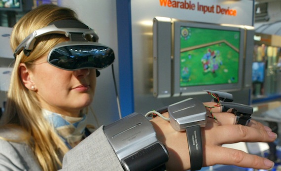 Desde hace varios años, la realidad virtual se jha convertido en una obsesión para desarrolladores, aunque muchas veces los resultados no han sido los óptimos. Foto: EFE