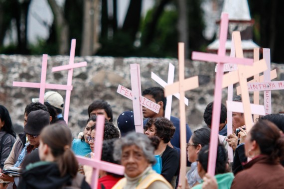 Caravana de familiares de víctimas de feminicidios en el Edomex. Foto: Francisco Cañedo, siN