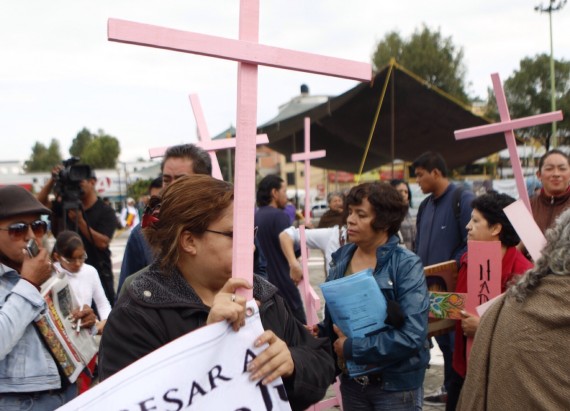 Activistas denuncian omisión del Gobierno del Distrito Federal para tratar casos de feminicidios, pese a que el delito está tipificado.  Foto: Francisco Cañedo, SinEmbargo