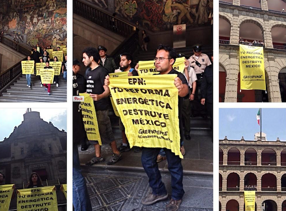 Activistas de Greenpeace se manifiestan contra la Reforma Energética. Foto: @PrensaGPMX