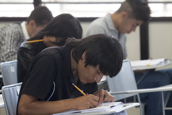 De los 56 mil 499 jóvenes que presentaron el examen en junio pasado, sólo 7 mil 890 fueron aceptados y 48 mil 609 rechazados. Foto: Cuartoscuro.