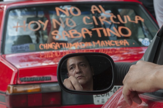 Capitalinos se manifestaron en contra del "Hoy No Circula" sabatino. Foto: Cuartoscuro