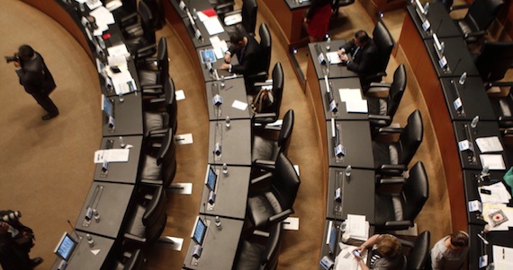 Escaños vacíos de los senadores panistas durante discusión de la Reforma Energética. Foto: Francisco Cañedo, SinEmbargo