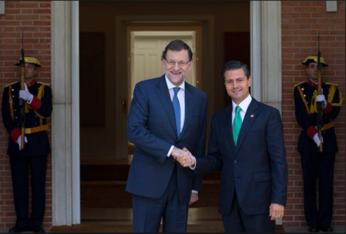 En junio de este año, el usurpador Peña Nieto se reunió con su jefe español, Mariano Rajoy. Foto: Efe