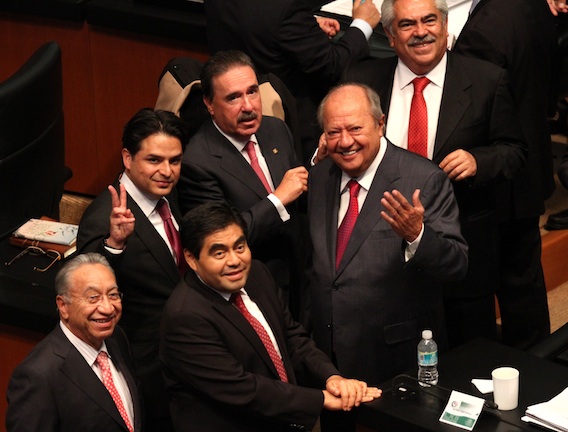 Carlos Romero Deschamps volvió al Senado esta tarde. Foto: Cuartoscuro. 