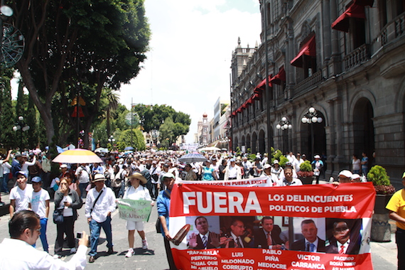 Los organizadores calcularon entre 12 mil y 15 mil personas. Foto: Antonio Cruz, SinEmbargo.