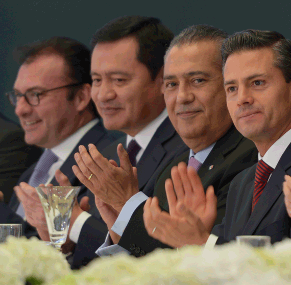 El Presidente Y Los Tres Pilares De Su Gobierno Videgaray economía Osorio Chong política Interior Y Manlio legislativo Sesión Con Priistas Del De Agosto Foto Cuartoscuro