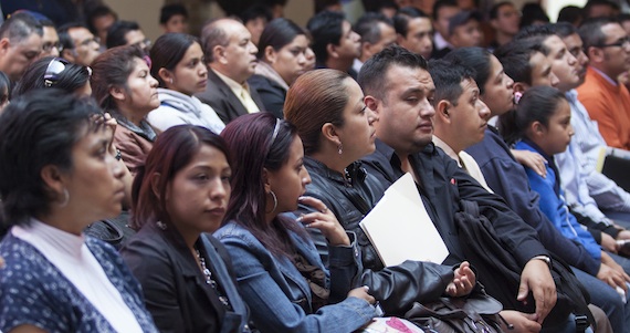 La encuesta señala que las mujeres son a las que menos les alcanza el dinero para terminar la quincena. Foto: Cuartoscuro