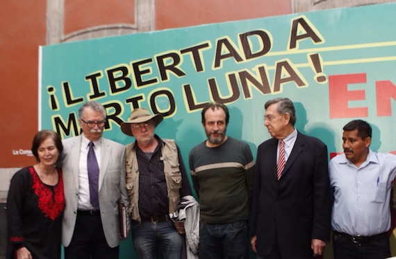 Cuauhtémoc Cárdenas Solórzano, Javier Sicilia, Alberto Patishtán y Daniel Jiménez Cacho, entre otros, exigieron la libertad de Mario Luna. Foto: Francisco Cañedo, SinEmbargo.