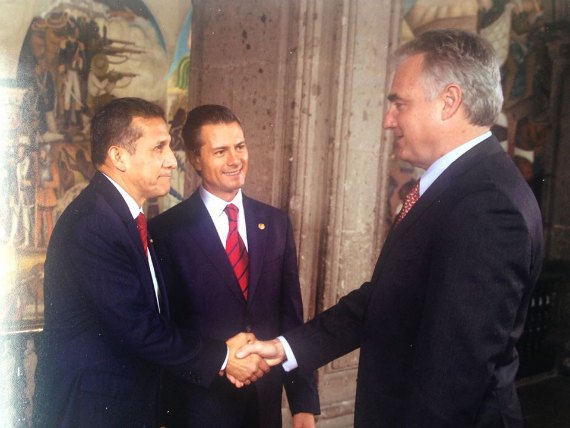 Jesús Ramírez Stabros,  Enrique Peña Nieto y el Presidente peruano Ollanta Humala. Foto: Facebook