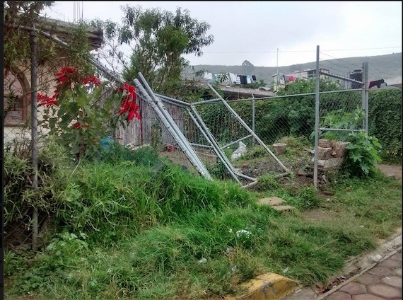 Imágenes Del Exterior De Una De Las Viviendas Catadas Por Policías Foto Laura Cordero Sinembargo