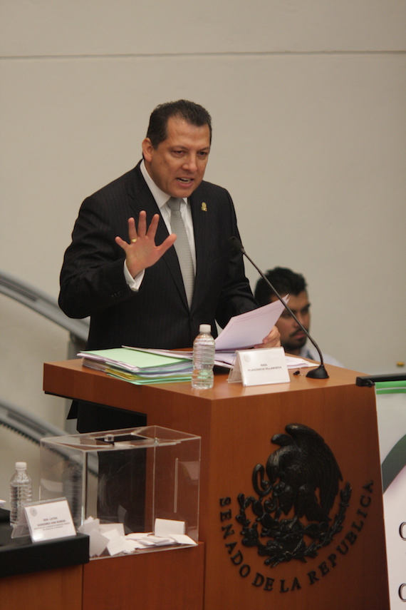 Ayer Raúl Plascencia Compareció Ante El Senado En Búsqueda De Su Reeleción Para La Cndh Foto Francisco Cañedo Sinembargo