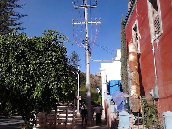 La constructora del concuño del alcalde de Guanajuato ha perforado en el espacio de los vecinos. Foto: ZonaFranca