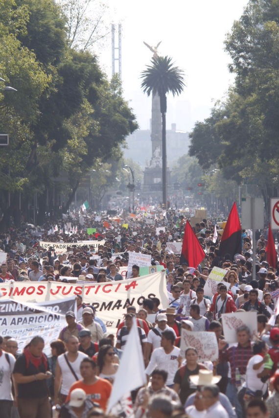 Normalistas se mantendrán en pie de lucha hasta que autoridades de los tres niveles de gobierno den respuestas claras. Foto: Francisco Cañedo, SinEmbargo