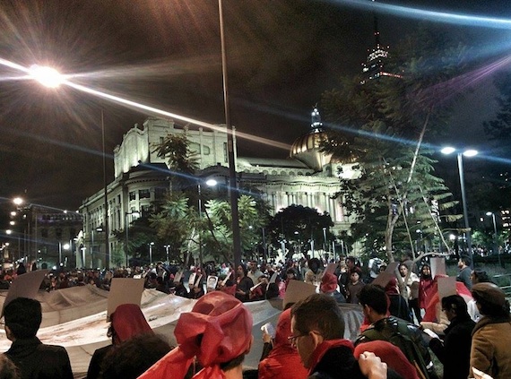 Artistas en el Palacio de Bellas Artes. Foto: SinEmbargo. 