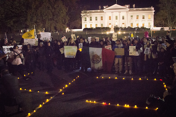 Las protestas por Ayotzinapa le dieron la vuelta al mundo, pero aún falta presionar. Foto: Cortesía, Greta Díaz