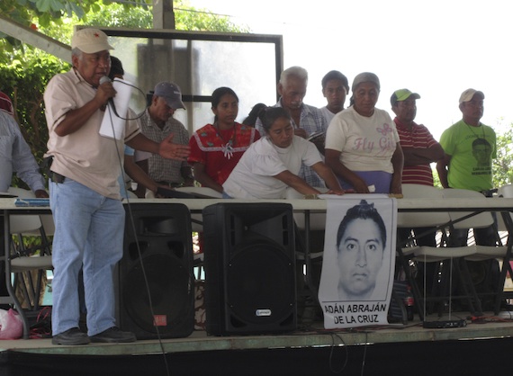 Padres de los 43 y organizaciones instalaron el Consejo Popular Municipal. Foto: Cuartoscuro