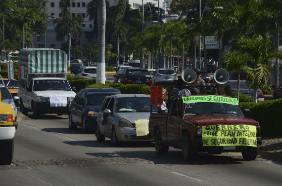 Caravana en Acapulco contra la inseguridad. Foto: Cuartoscuro. 