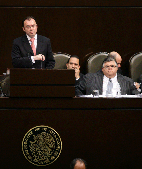 Videgaray, Diputado federal; Carstens, Secretario de Hacienda. Foto: Cuartoscuro