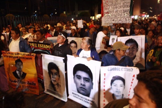 Se Sumaron Contingentes Liderados Por Familiares De Los Normalistas Quienes Partieron a Mediodía De La Escuela Normal Rural raúl Isidro Burgos Localizada En Tixtla Guerrero Foto Antonio Cruz Sinembargo