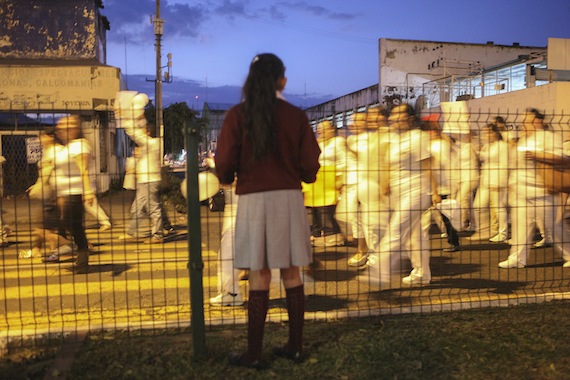 Enfermeras y estudiantes de Ciencias de la Salud, marcharon por las avenidas principales de la ciudad para exigir justicia por el asesinato de Erika Kassandra Bravo Caro. Foto: Cuartoscuro.