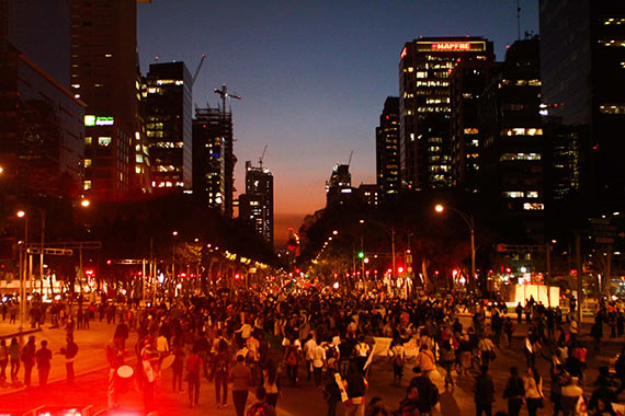 La protesta en el DF fue la más concurrida, pero también la única que presentó violencia. Foto: Antonio Cruz ,Sinembargo