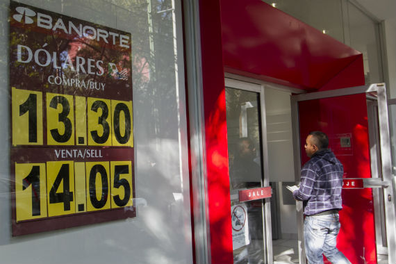 El Dólar Alcanzó Su Máximo En Meses Ante El Peso Mexicano Foto Cuartoscuro