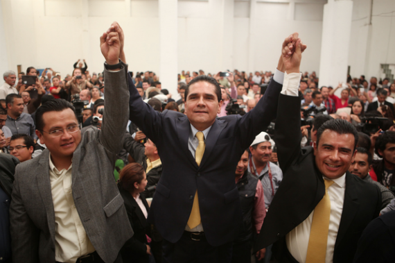 Durante su primer mensaje como precandidato al gobierno del estado, el perredista afirmó que su primer reto es lograr la unidad partidista. Foto: Cuartoscuro