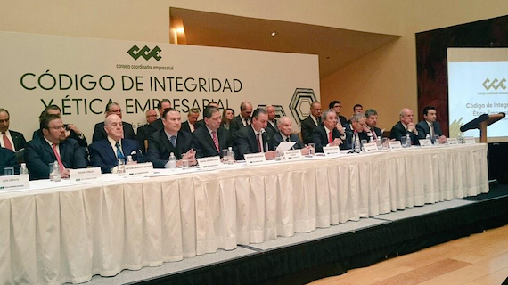 Gutiérrez  Candiani mencionó la responsabilidad social y necesidad de las empresas de participar como actores en la resolución de los problemas de México. Foto: CCE.