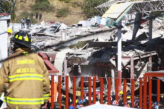 Ayer, minutos después de las 7:00 horas se registró una explosión en el Hospital Materno Infantil de Cuajimalpa. Foto: Francisco Cañedo, SinEmbargo.