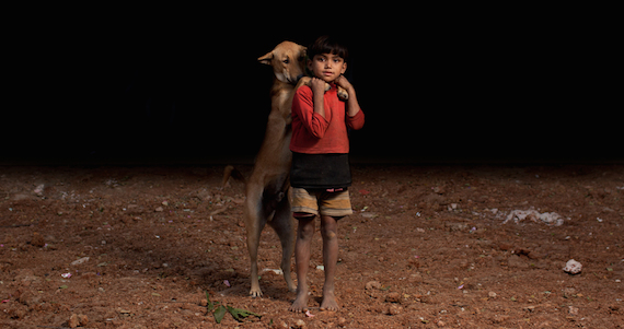 El enfoque del trabajo de Sam gira en torno a las injusticias sociales y ambientales con énfasis en la interacción de los seres humanos con otras especies. Foto: Sam Edmonds. 