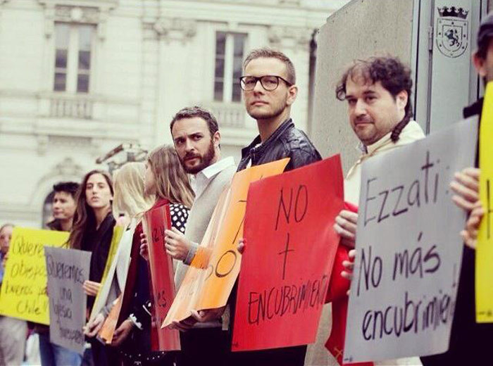 Protesta contra el “Marcial Maciel de Chile”. Foto: Juan Carlos Cruz Chellew, especial para SinEmbargo