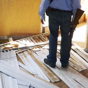 Autodefensas en una de las construcciones de La Fortaleza. Foto Humberto Padgett SinEmbargo.