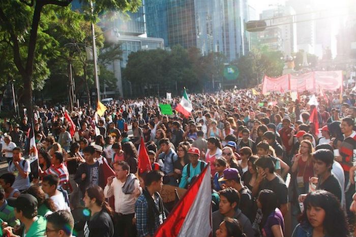 Manifestación #TodosSomosAyotzinapa. Foto: Antonio Cruz, SinEmbargo