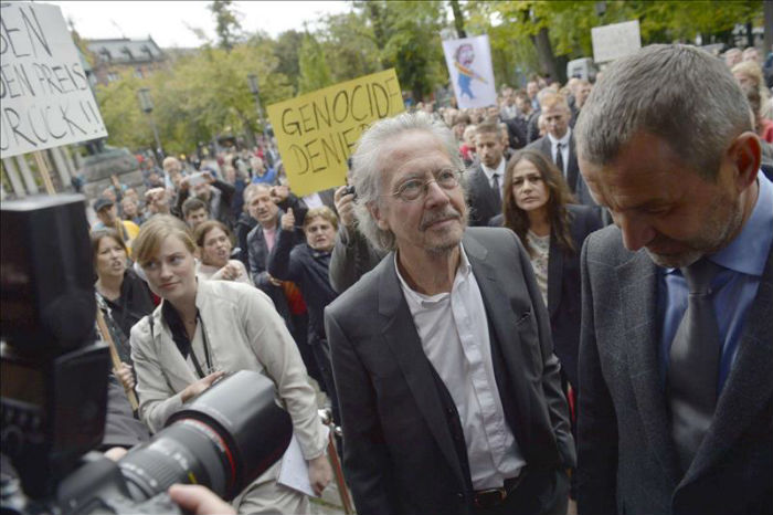 El autor austríaco cuando renunció a la dotación del Premio Ibsen. Foto: efe