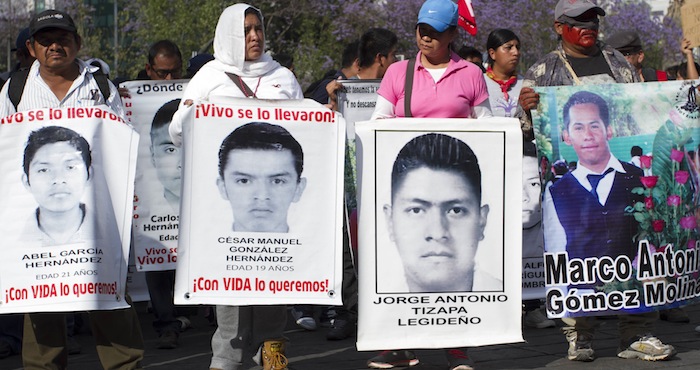 Los casos de Ayotzinapa y Tlatlaya son ejemplos del desdén de autoridades por los derechos humanos, dicen especialistas. Foto: Isabel Mateos/Cuartoscuro