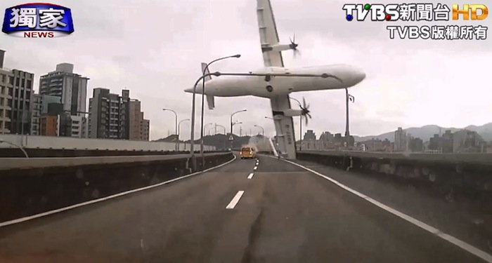 Un Ataque Cibernético Podría Tomar El Control De Cualquier Vuelo Automatizado Foto Youtube