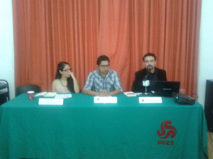 Investigadores presentaron las firmas ciudadanas que piden abrir debate sobre Ley de Aguas. Foto: Sergio Rincón, SinEmbargoMx.