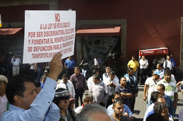 Protestas en contra La Ley de Movilidad del DF. Foto: Cuartoscuro