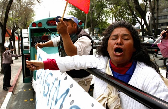 Jornaleros de San Quintín marchan hacia garita de San Ysidro. Fotos: Jorge Dueñes